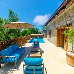 Carevic Resort & Villas